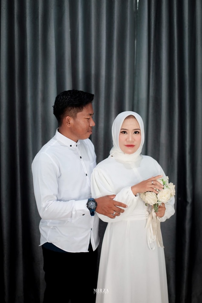 Laili & Akhmad