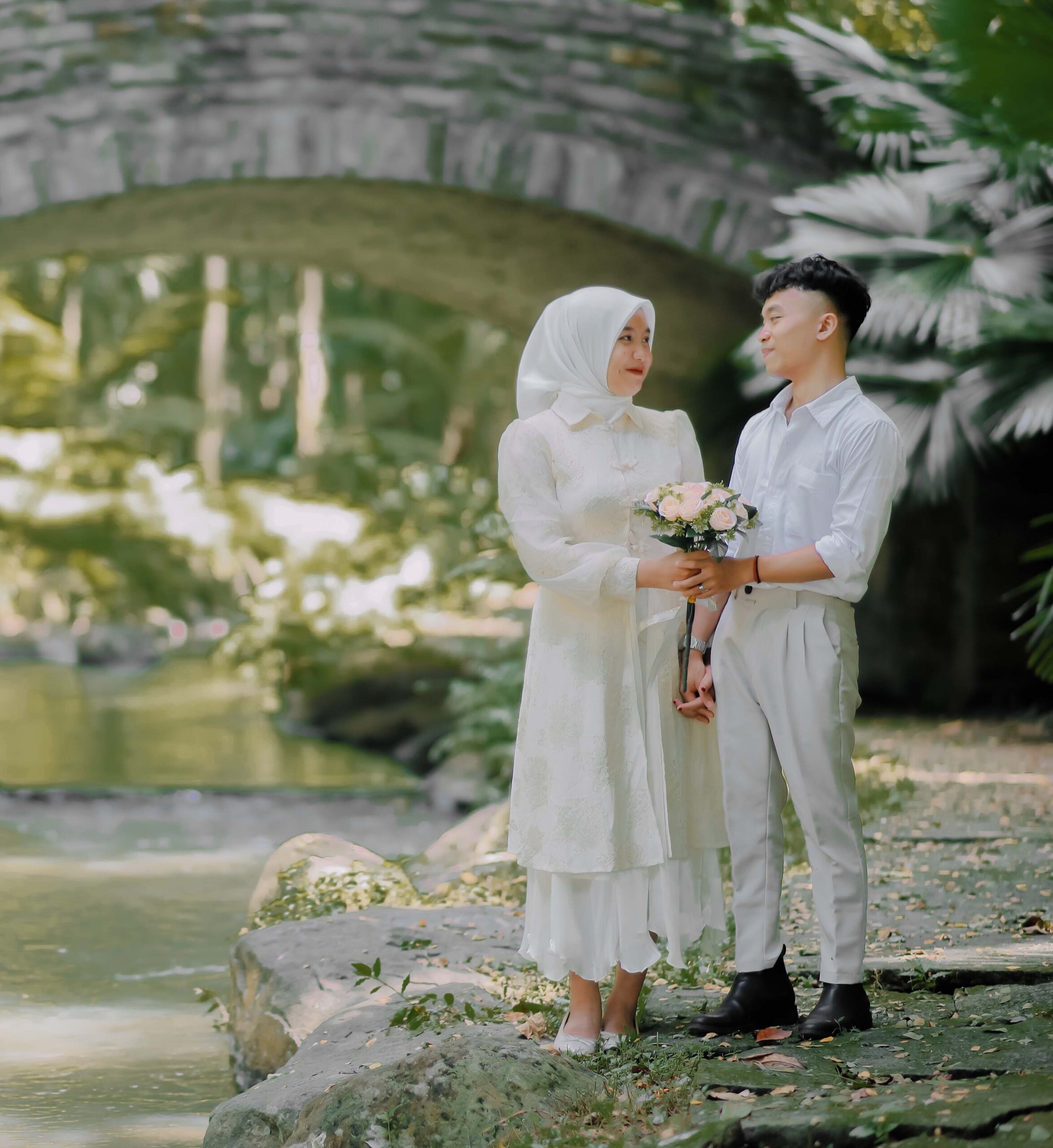 Anwar & Naning