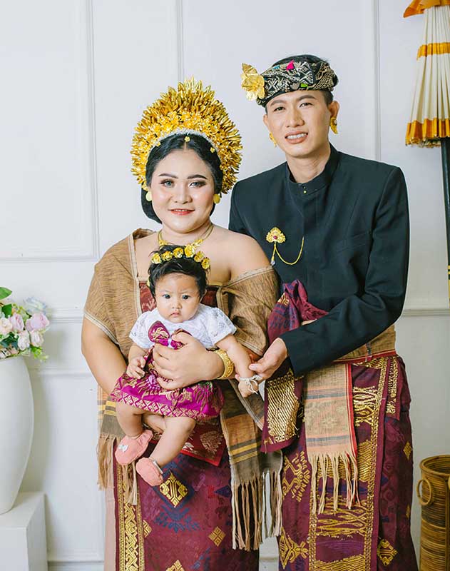 Agus & Apriani Pawiwahan